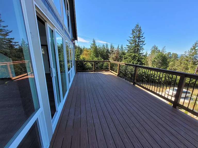 Massive viewing deck facing view