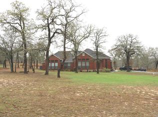 124 Rosewood Dr, La Vernia, TX 78121