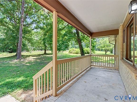 5th image of 2810 Sutherland Rd