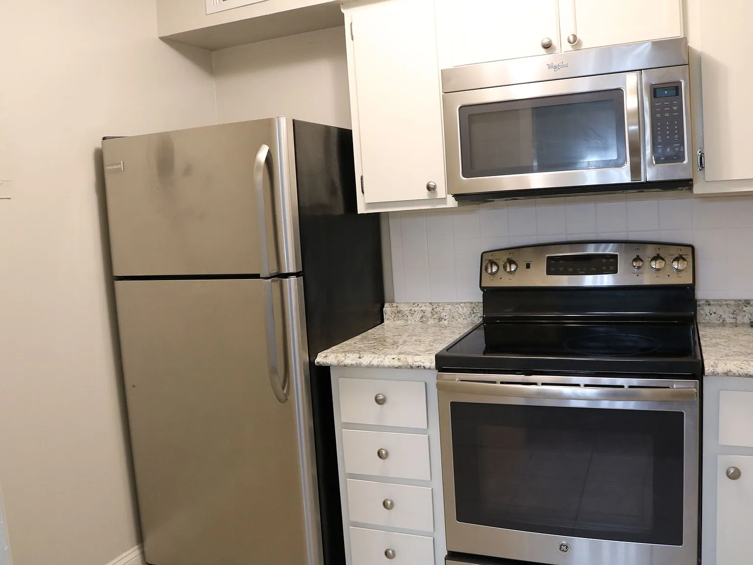Monteclaire Apartments/HLF Investments MO LLC — Photo 4