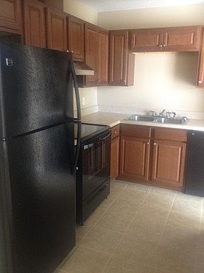 4th image of 203 John Sims Pkwy W APT C