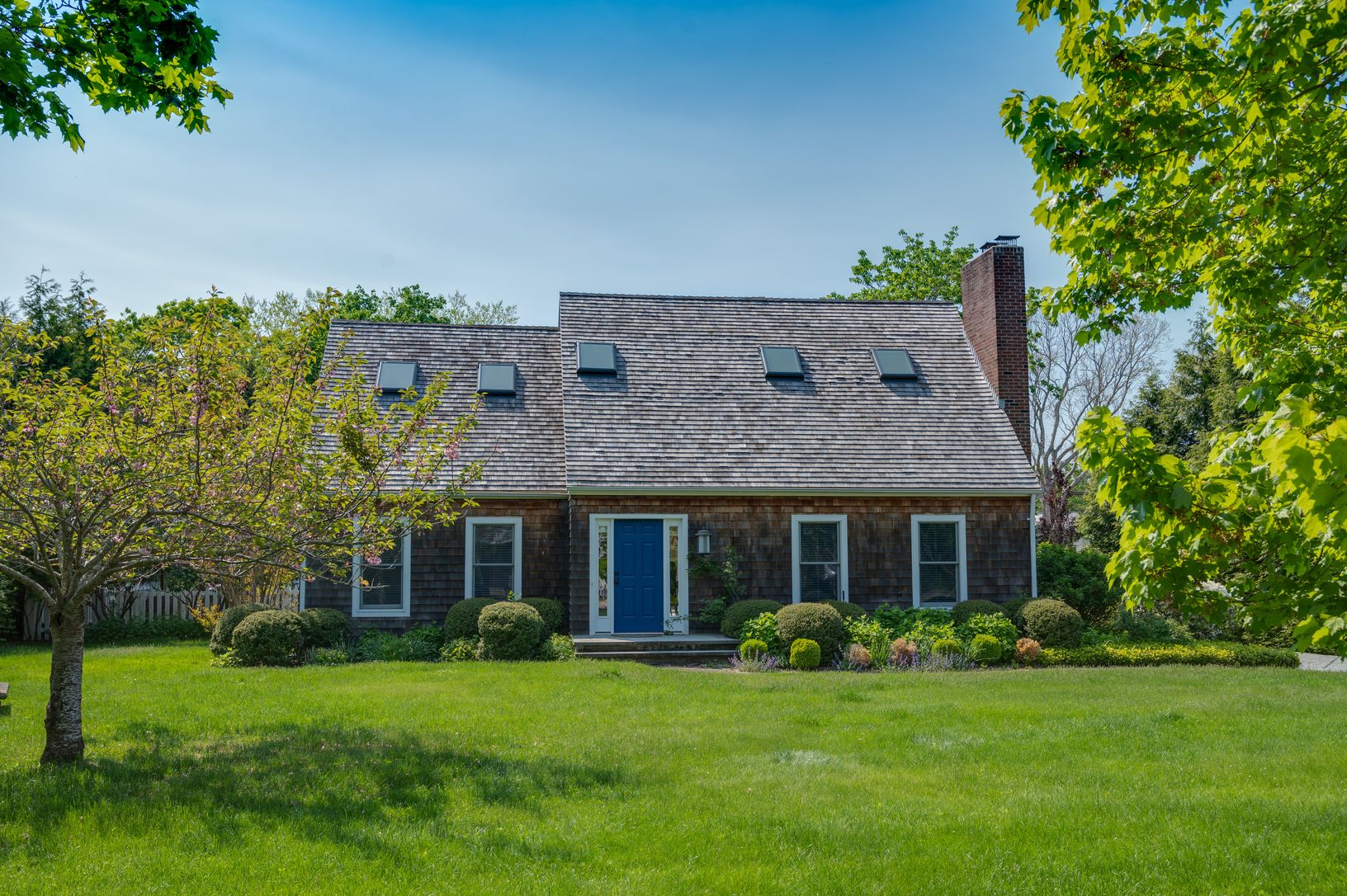  front of house