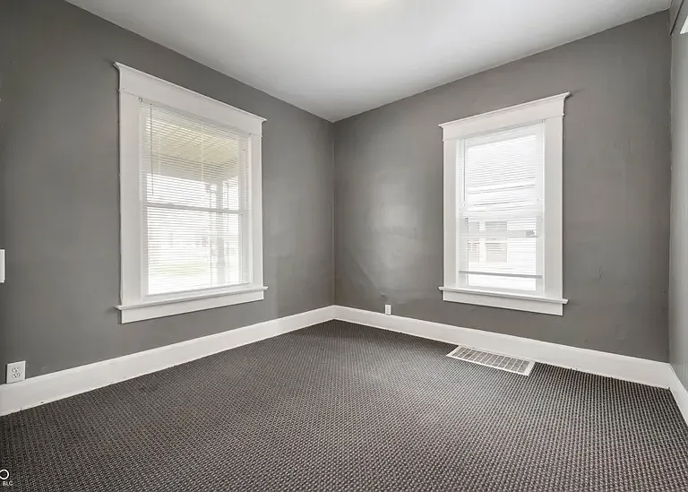 100 N Calvert St #4 — Photo 9