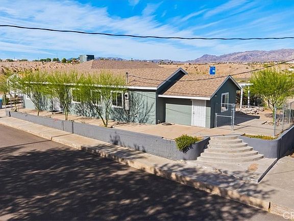 3rd image of 801 Valley Ave
