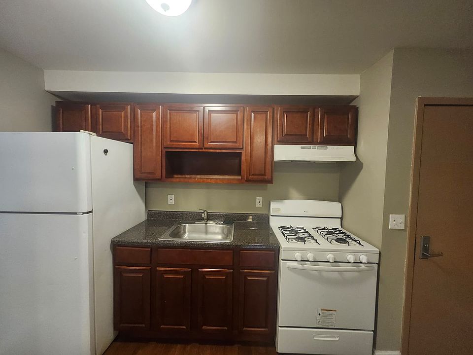 1st image of 65 Park Ave #25E