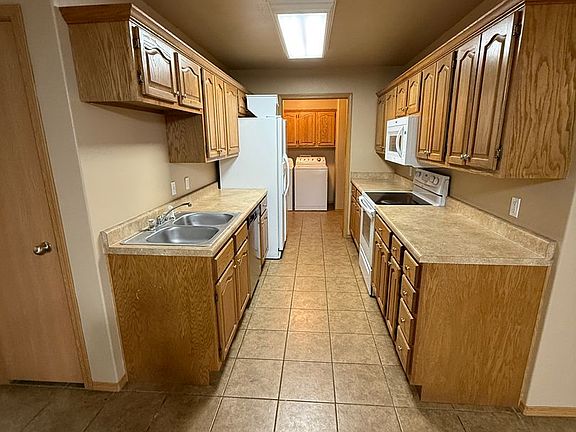 4th image of 1214 N Boston Pl