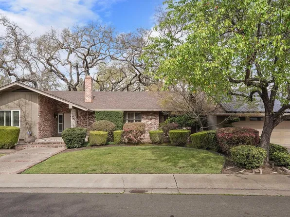 7221 Woodside Dr, Stockton, CA 95207