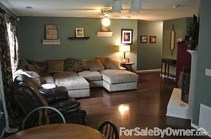 3rd image of 4093 N Cambray Dr