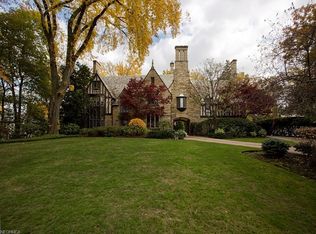 2721 Sherbrooke Rd, Shaker Heights, OH 44122