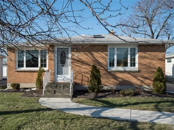 282 Lydia Ln, Cheektowaga, NY 14225