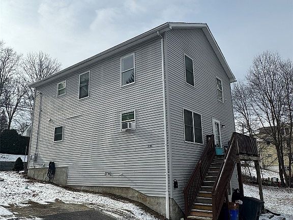 4th image of 238 Willow St
