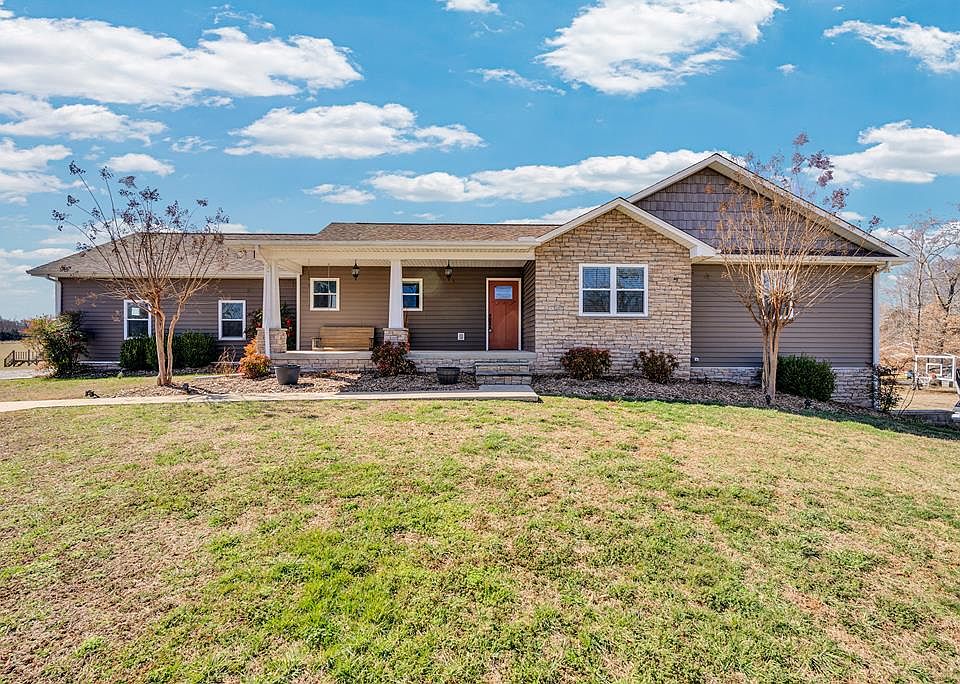 1st image of 126 Dial Ln