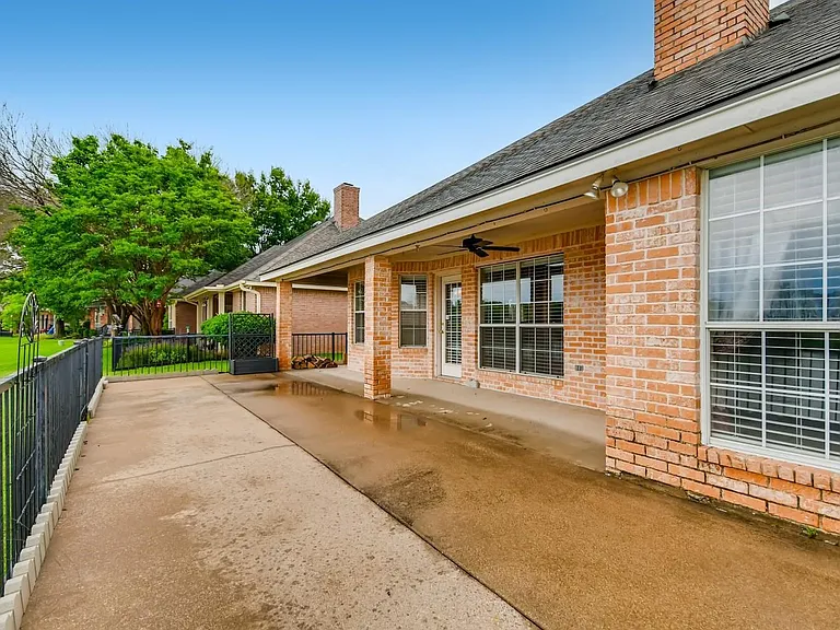 5930 River Bend Dr — Photo 37