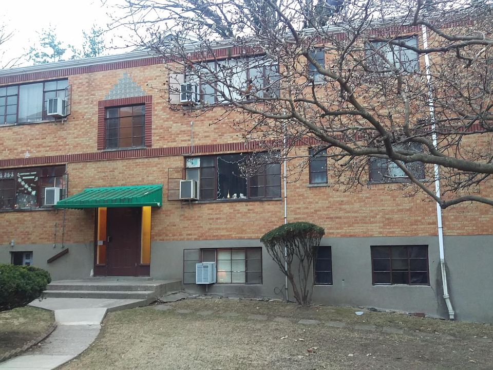 Apartment building