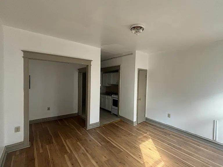 1429 N 15th St #1B — Photo 1