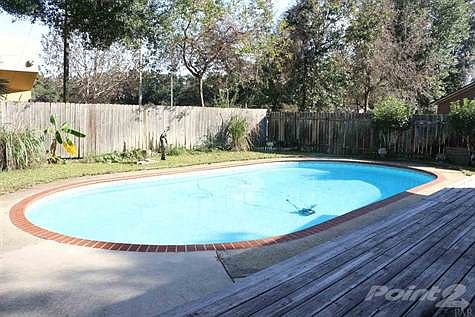 3rd image of 330 Camborne Pl