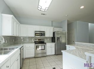 9849 Chapel Hill Dr, Denham Springs, LA 70706