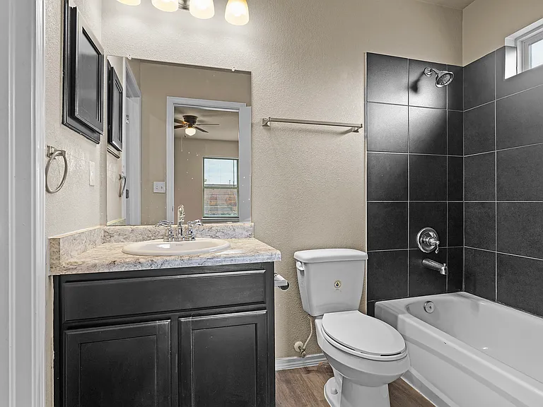 14333 Paraiso Dr — Photo 6