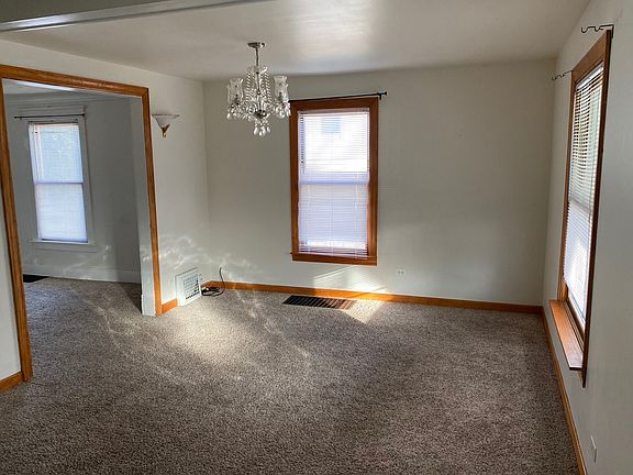 4th image of 350 Lincoln Ave