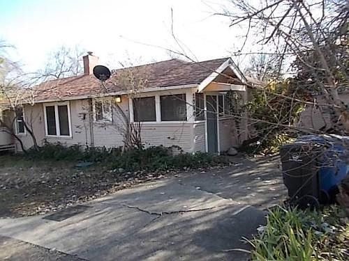 1st image of 2960A Keeling Ave