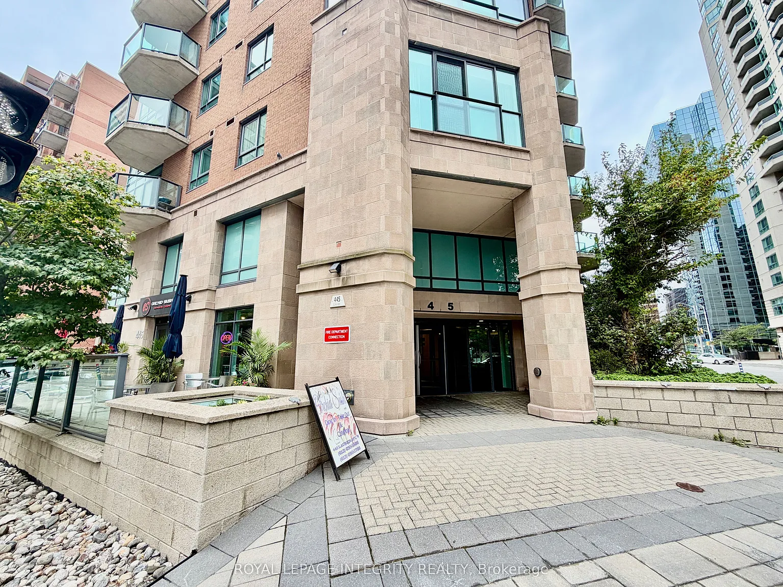 1 bed, $2,195 — Photo 2