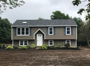 17 Cottage St, Norton, MA 02766