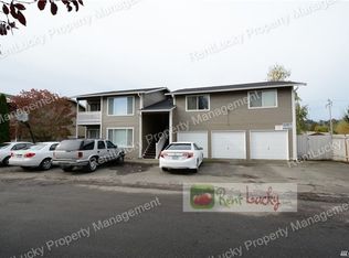 201 2nd Pl SE UNIT A-C, Pacific, WA 98047