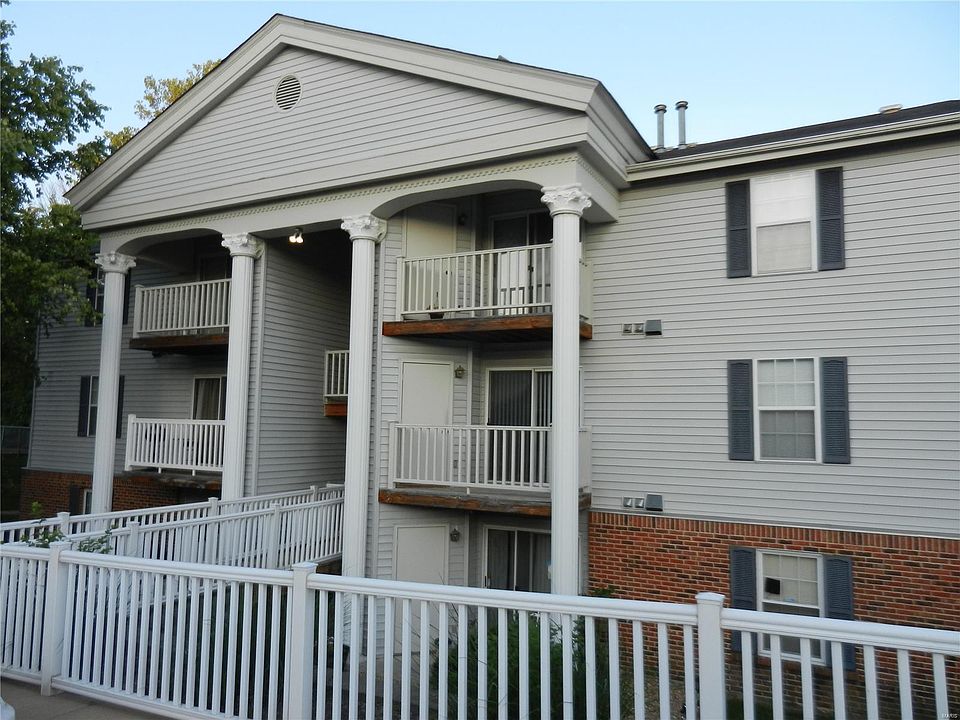 1st image of 12400 Somerset Place Dr APT J
