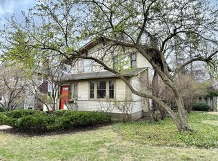 528 James St, Geneva, IL 60134