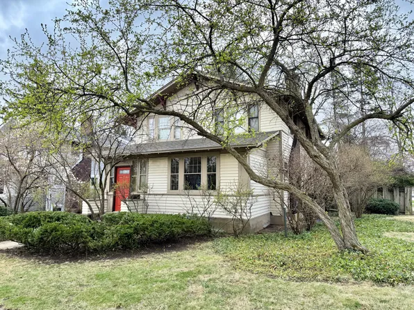 528 James St, Geneva, IL 60134