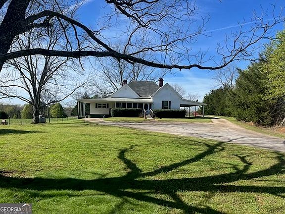 2nd image of 992 S Laney Rd