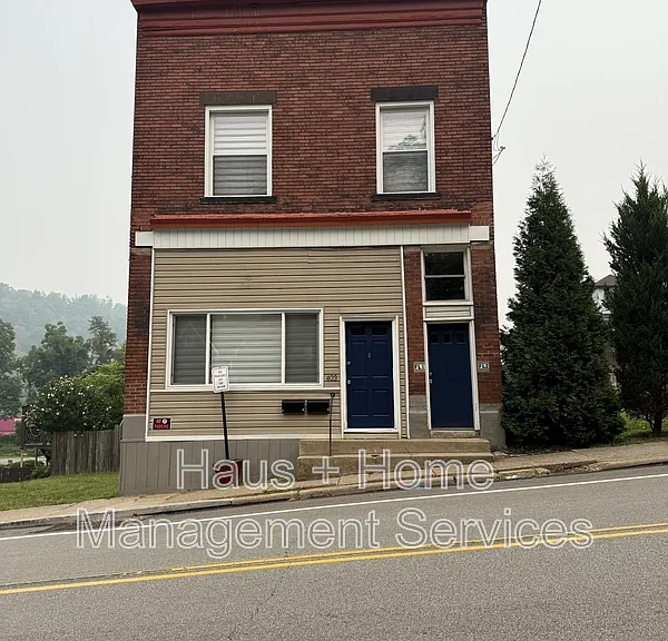 403 Wall Ave #1 — Photo 1