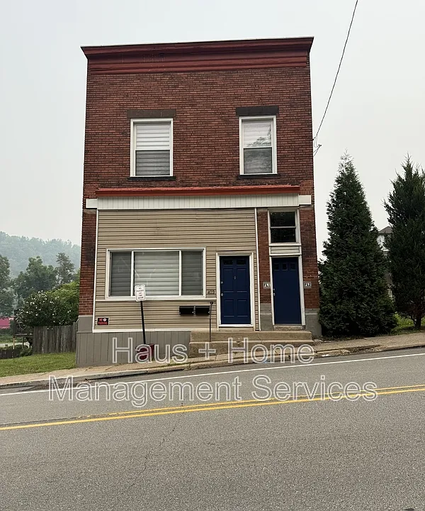 403 Wall Ave #1
