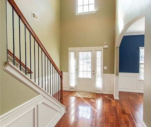 5th image of 2911 McKinley Dr