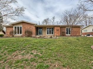 10 Courtway Pl, Ballwin, MO 63011