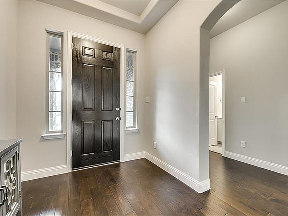 4th image of 1505 Tanglewood Trl