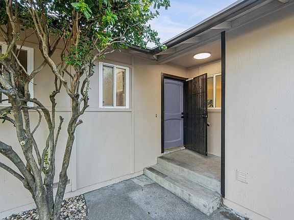 5th image of 1728 Ensenada Ct