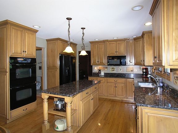 2nd image of 21950 Princeton Cir