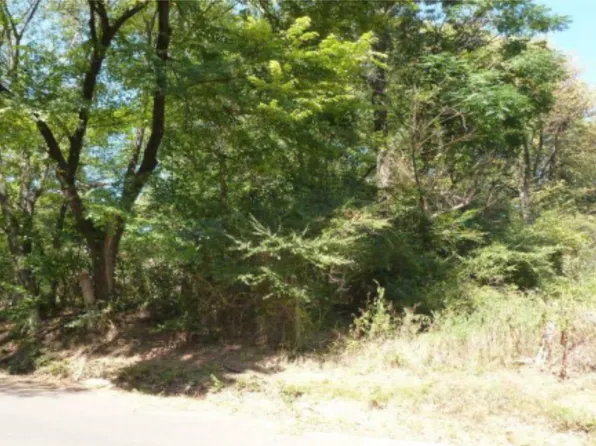 Central Ave, Florence, AL 35630