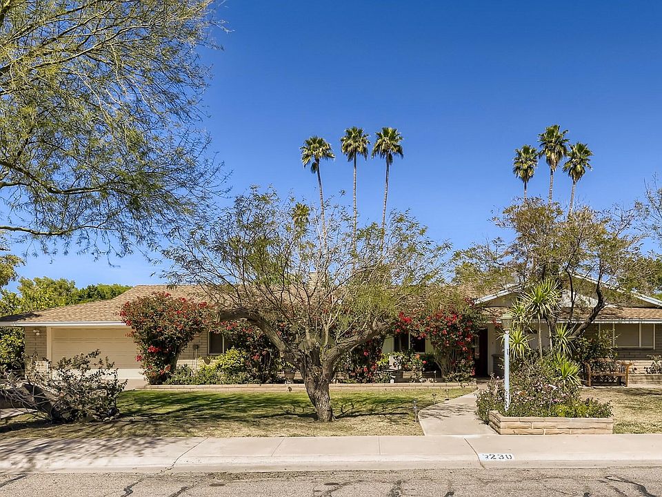 1st image of 230 E Loma Vista Dr