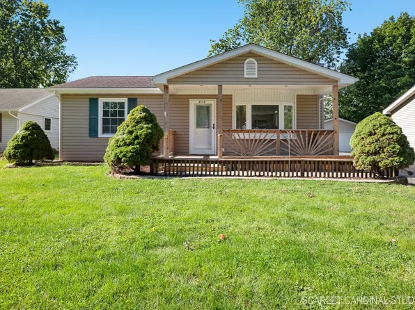2115 Greengold St, Crest Hill, IL 60403