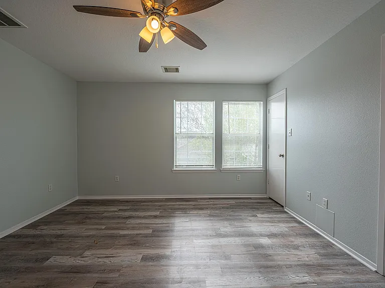 6247 Elton Knolls St — Photo 14