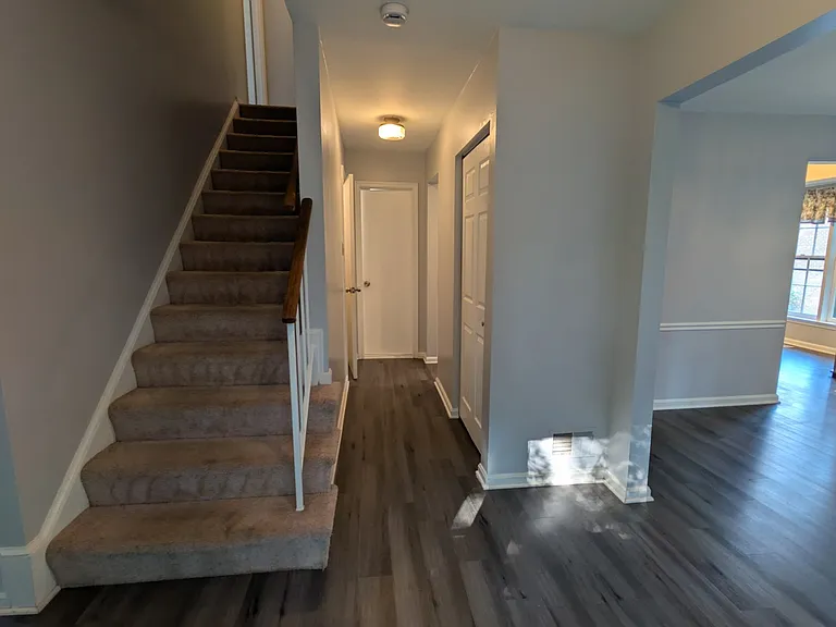 5612 Sutherland Ct — Photo 19