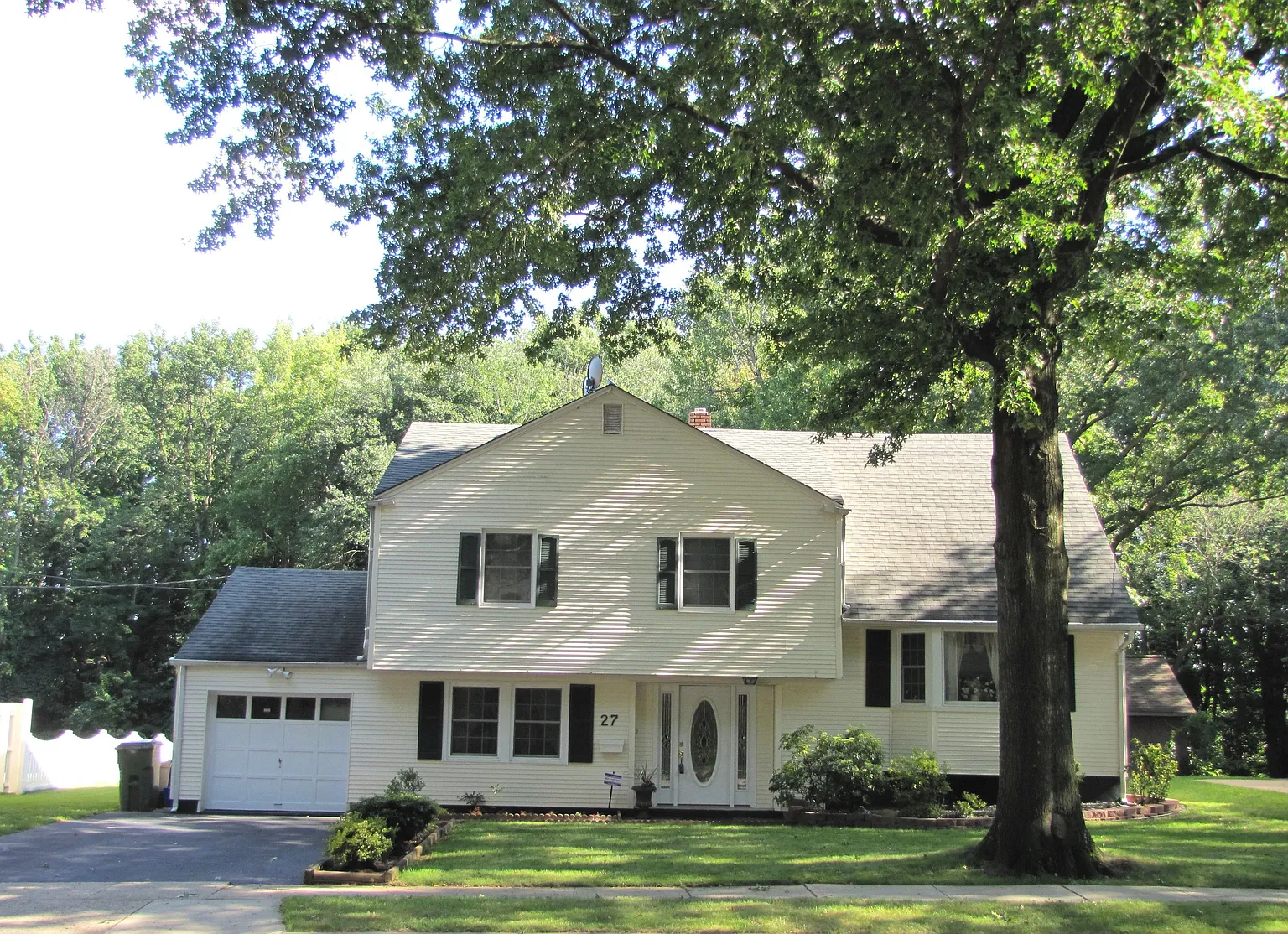 27 Meyer Rd photo 1