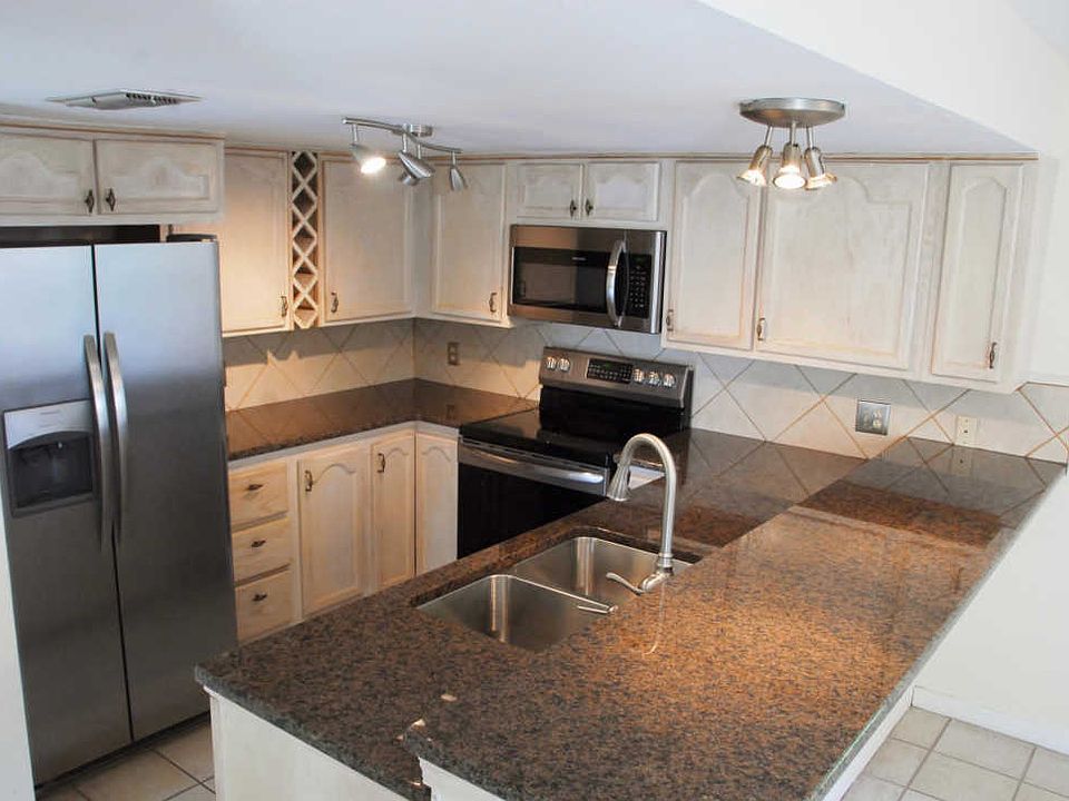 1st image of 109 Norwood Dr Unit 4