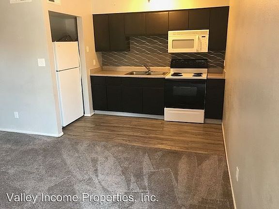 3rd image of 10644 N 15th Way APT 04
