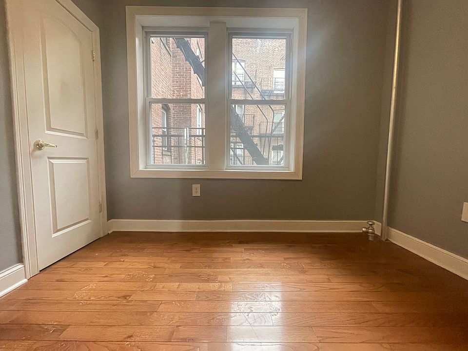 2nd image of 1200 Kennedy Blvd #25E
