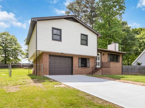 2469 Silver King Dr, Grayson, GA 30017
