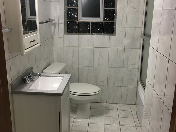 4th image of 5814 W Newport Ave