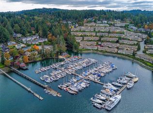 6880 Wallace Dr #104, Central Saanich, BC